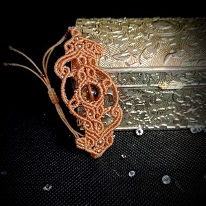 Brățară micromacrame cu Cristal Cuart Fumuriu  - Artynos.ro