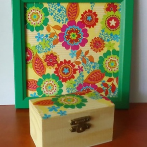 SET CADOU VESEL - tablou si cutie lemn - model FLORI COLORATE, Casă & Stil de viață, Accesorii pentru decorat casa, Decorațiuni de masă și decorațiuni pentru rafturi , Cutii decor, cutii de suveniruri, Decoupage, transfer și tehnici șervețel, ARTYNOS