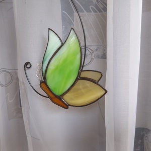 Decor fereastră Tiffany cu fluture  pentru iubitorii naturii  - Artynos.ro