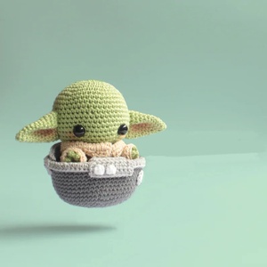 Papusa crosetata Baby Yoda - Artynos.ro